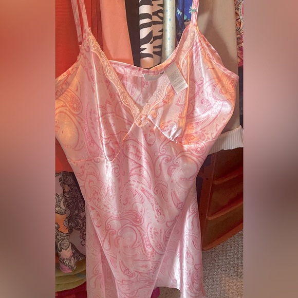 Adonna satin chemise night-ware Sz L NWOT - Picture 6 of 6